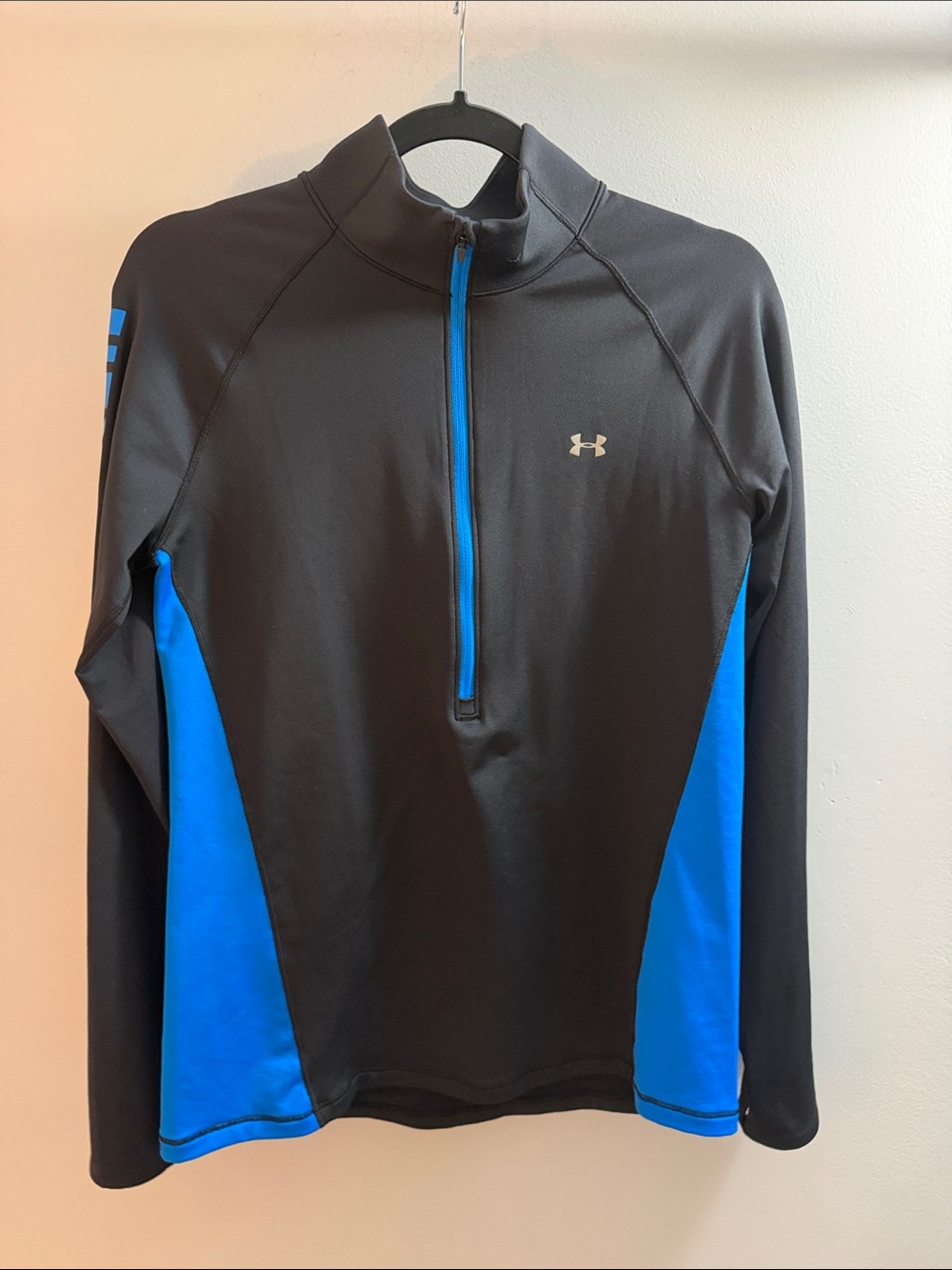Under Armour Black and Blue 1/4 Zip Performance Pullover